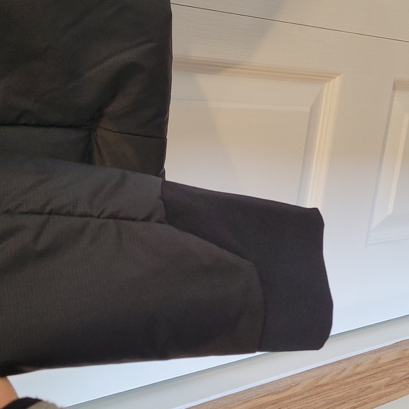 NWT Blackyak black puffer jacket - Picture 5 of 14